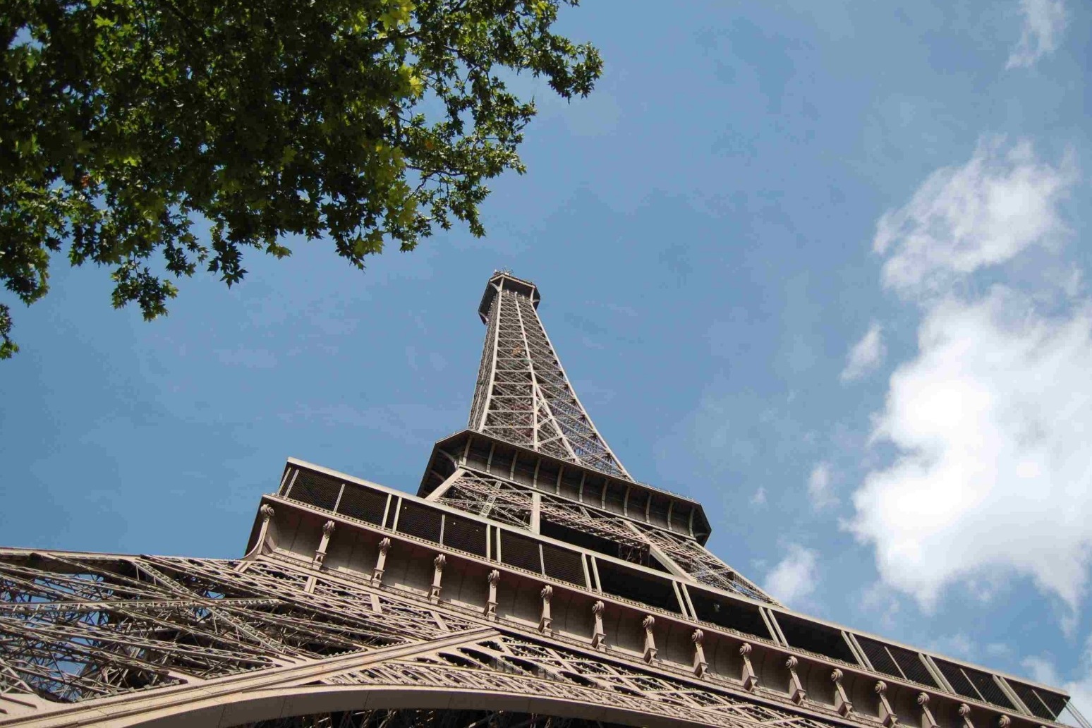 France records highest ever temperature 